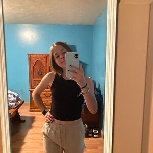 Meet your Posher, Desirae